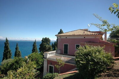 VILLA ROSA