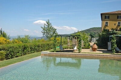 VILLA FIORENTINA